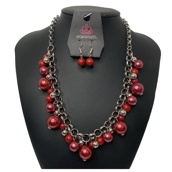 Paparazzi Cranberry Pearl Cluster Statement Necklace & Earring Set - Picture 1 of 4